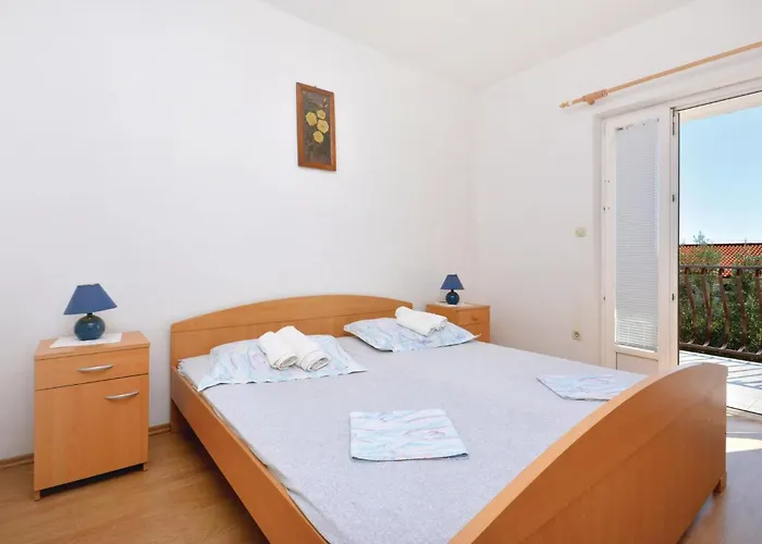 With Sea View X Апартаменты *