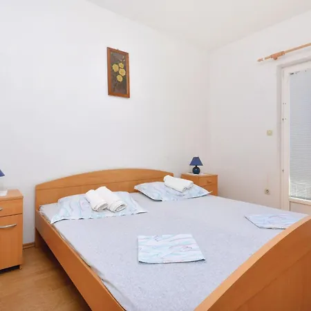 With Sea View X Апартаменты *