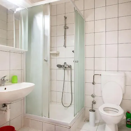 Geweldig Met 2 Slaapkamers In Ivan